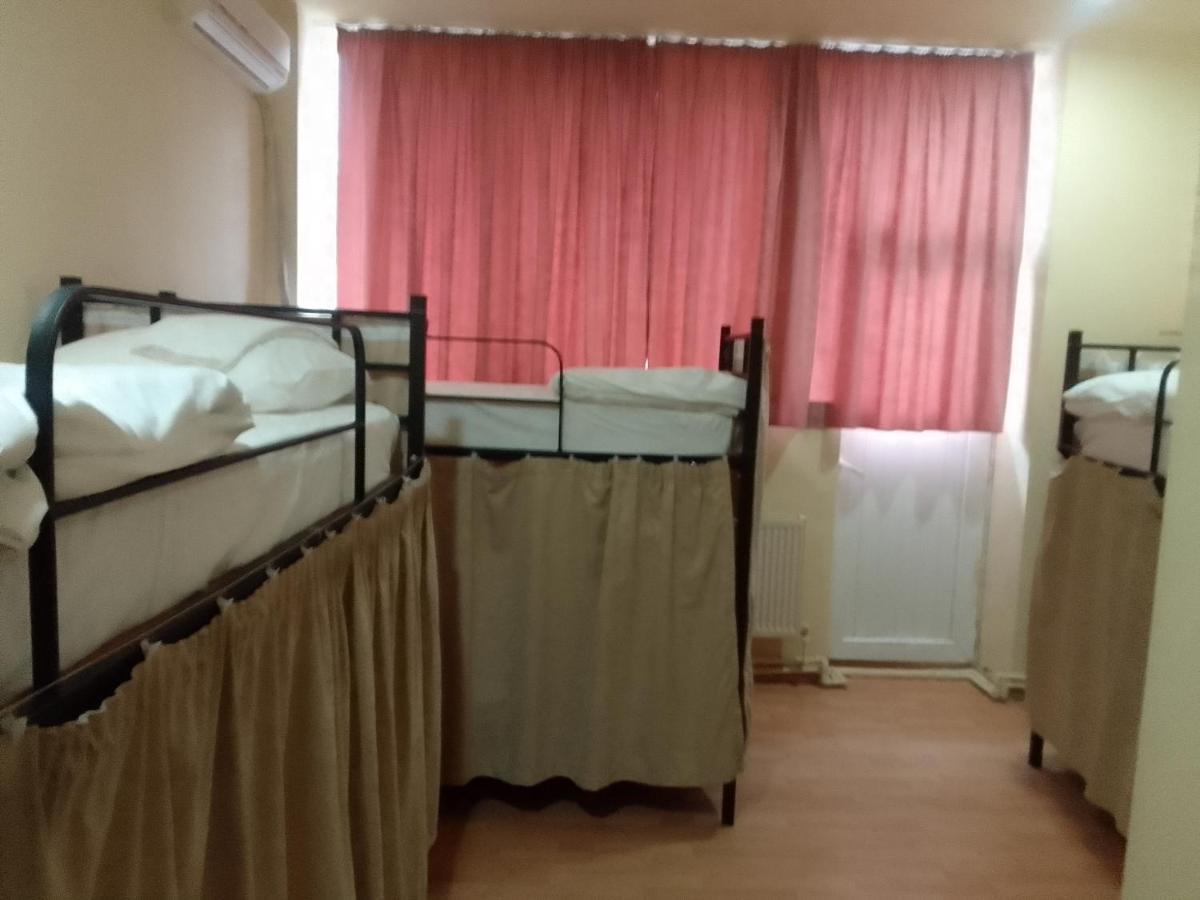 Wine Hostel Tbilisi Bagian luar foto